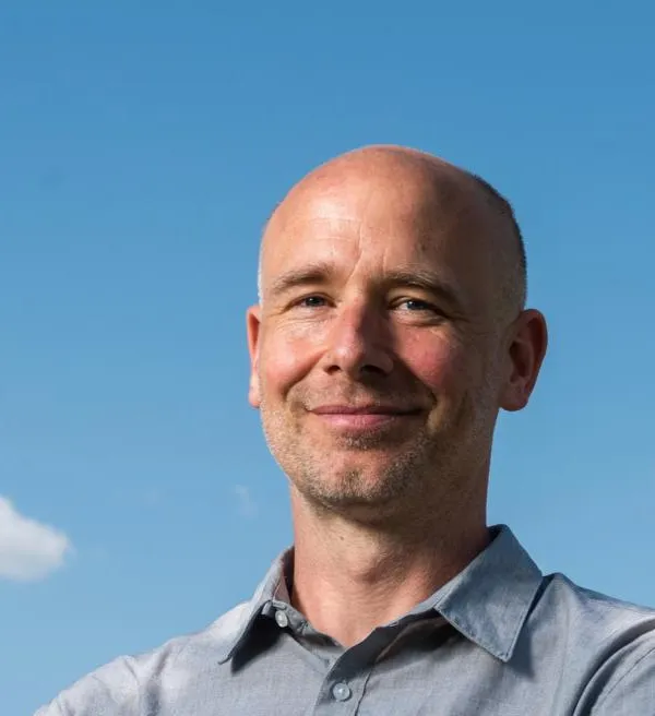 A headshot of Philip Stier